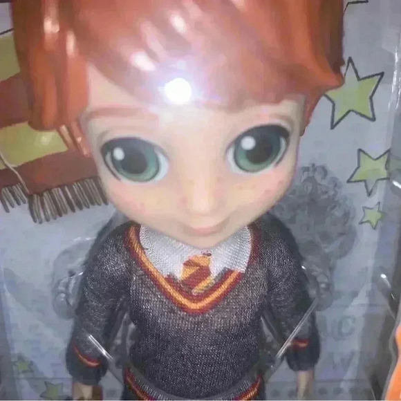 Wizarding World Harry Potter 8-inch Ron Weasley Collector Doll - Picture 12 of 14